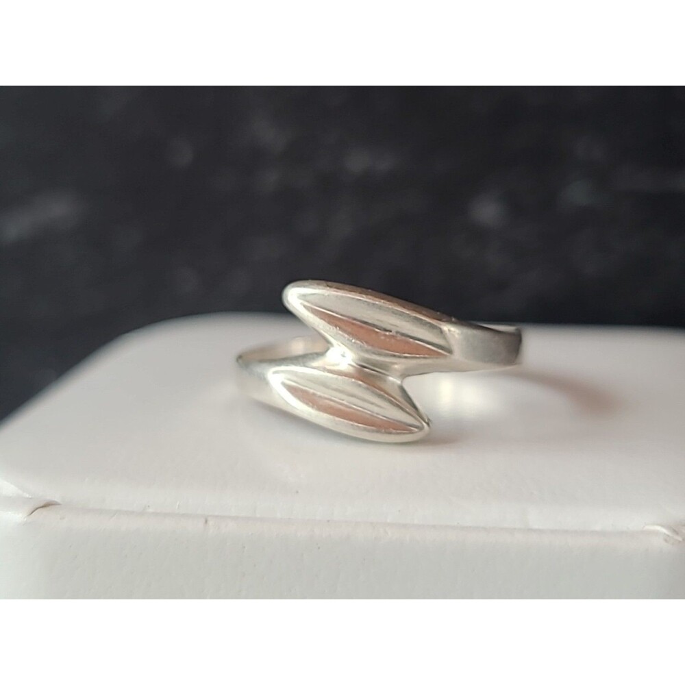 925 Sterling Silver Leaf Bypass Ring Size US 6.75 Vintage